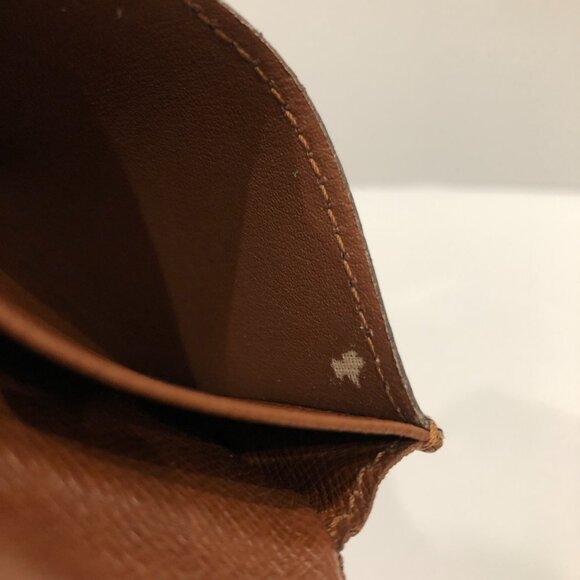 Louis Vuitton Monogram Card Case Sku#84397 (Gently used) - Picture 13 of 16